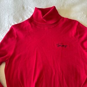 tommy turtleneck